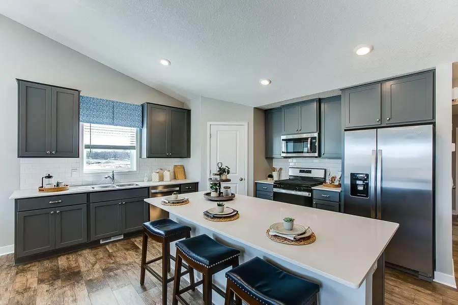 8006 Marquette Avenue Ne, Otsego, MN 55330 - Image #2