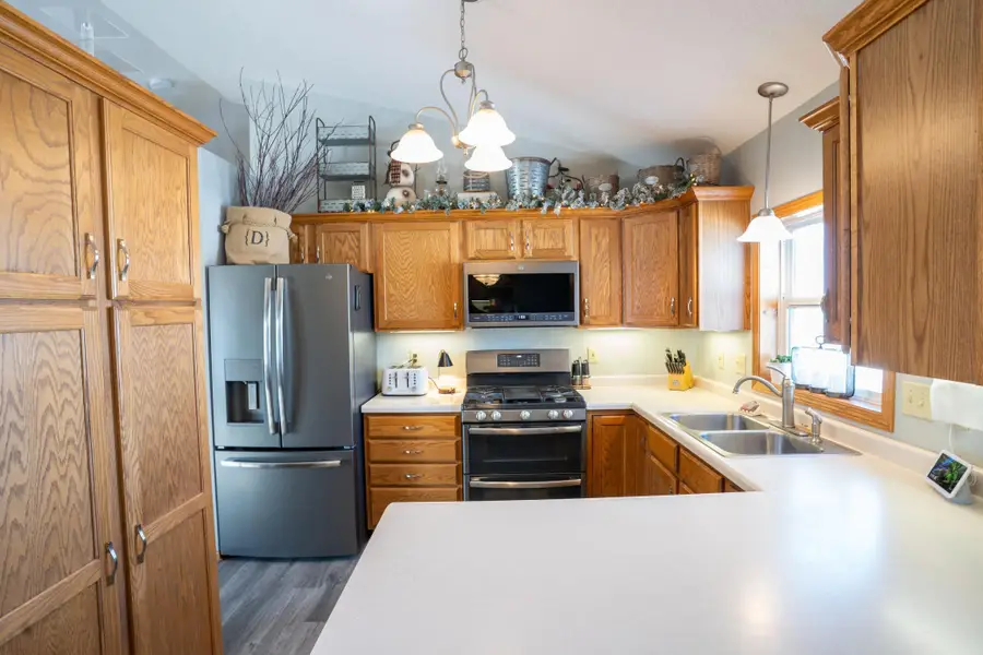 210 8th Avenue Nw, Plainview, MN 55964 - Image #3