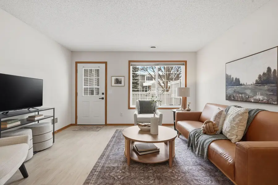 2037 Gresham Avenue N, Oakdale, MN 55128 - Image #3