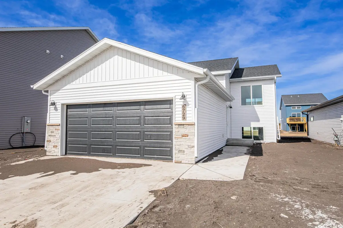 6729 67 Avenue S, Horace, ND 58047 - #1