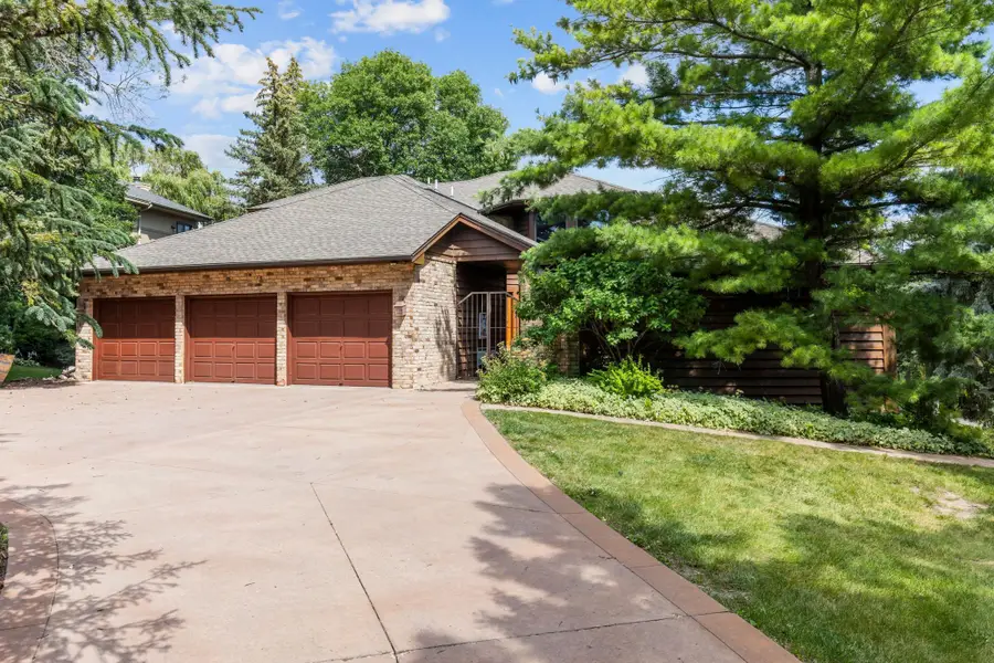14069 NE Greenway Avenue Ne, Prior Lake, MN 55372 - Image #2