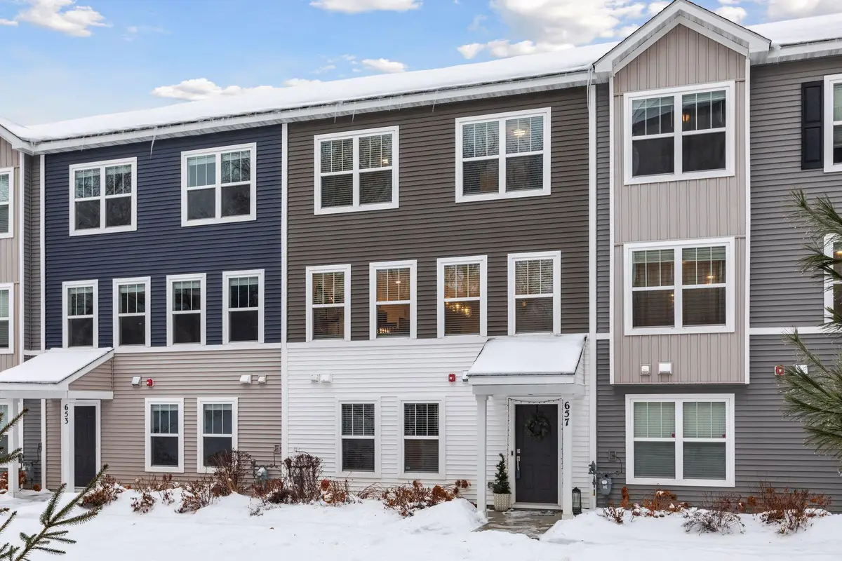 657 Village Drive #03, New Brighton, MN 55112 - Image #1