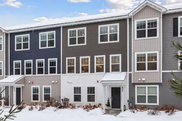 657 Village Drive #03, New Brighton, MN 55112