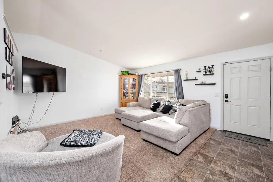 509 Lindsey Lane, Belle Plaine, MN 56011 - #2