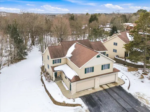 1482 Riverside Drive #1482, River Falls, WI 54022