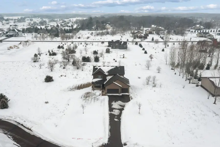 21532 Butternut Street Nw, Oak Grove, MN 55011 - Image #2