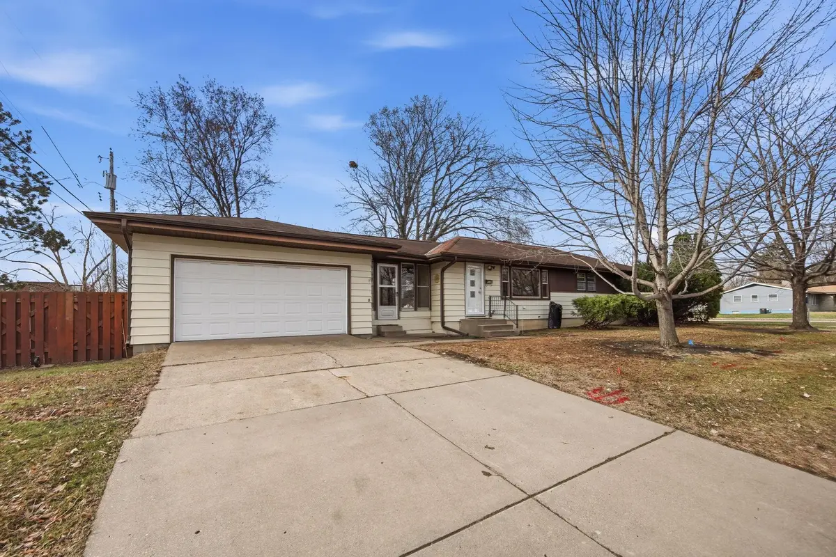 5842 Xerxes Avenue N, Brooklyn Center, MN 55430 - #1