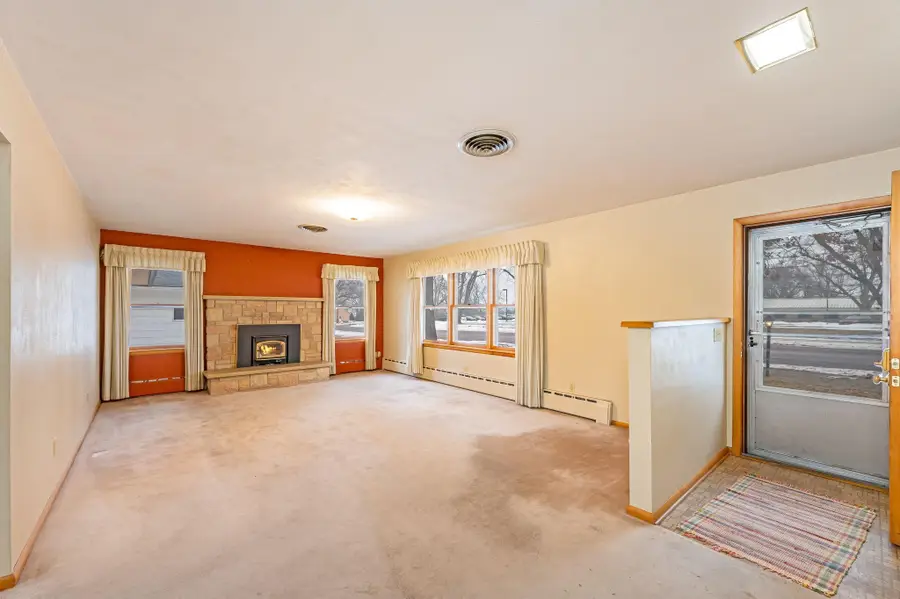 1228 S Ramsey Street, Blue Earth, MN 56013 - Image #3