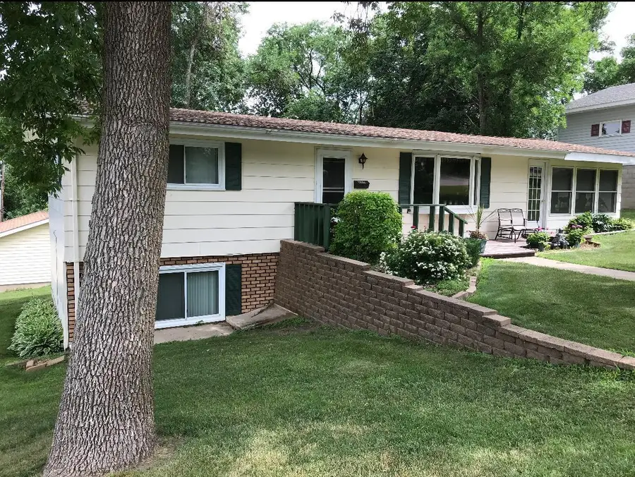 335 E Sorenson Avenue, Appleton, MN 56208 - #2