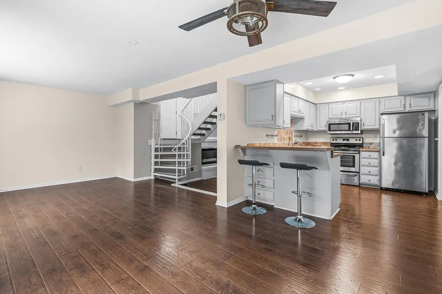 5527 E Bavarian Pass, Fridley, MN 55432 - Image #3