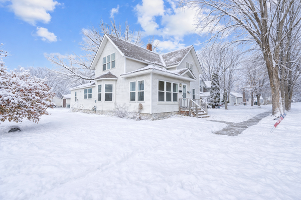 1207 Desoto Avenue N, Glencoe, MN 55336