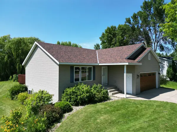 1105 Dana Drive Se, Willmar, MN 56201
