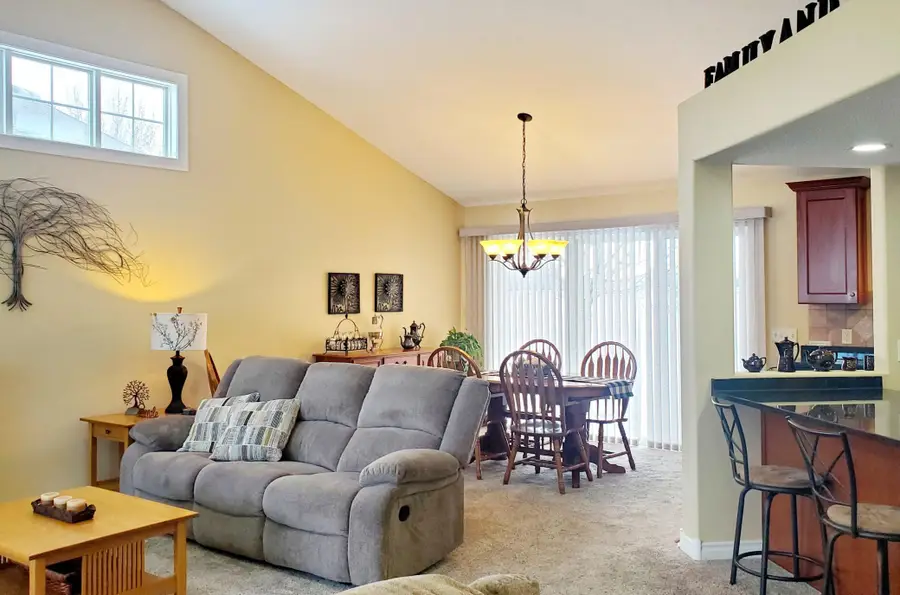 2517 7th Avenue Se, Willmar, MN 56201 - #3