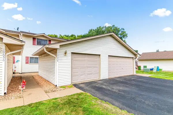 10658 Hummingbird Street Nw, Coon Rapids, MN 55433