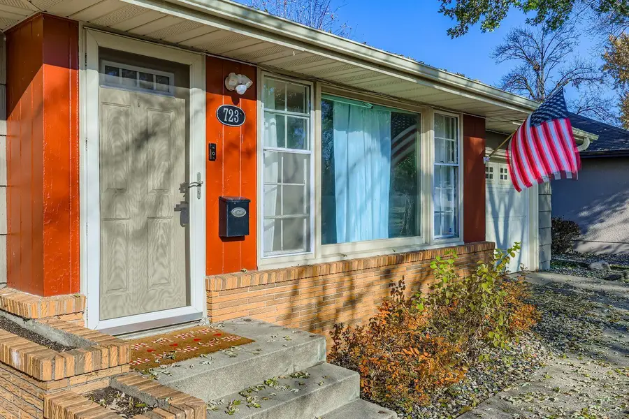 723 5th Avenue W, Shakopee, MN 55379 - #3