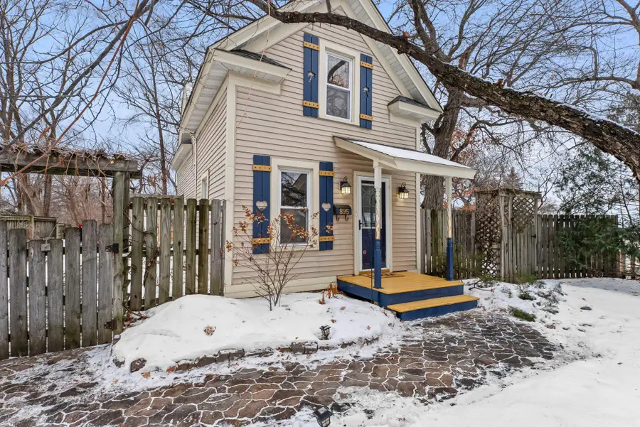 895 Clarence Street, Saint Paul, MN 55106 - Image #3