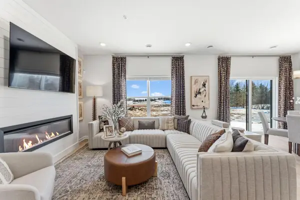 1023 130th Court E, Rosemount, MN 55068