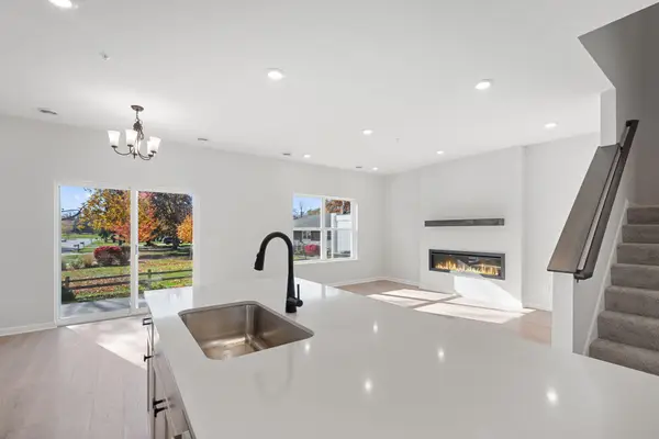 1019 130th Court E, Rosemount, MN 55068