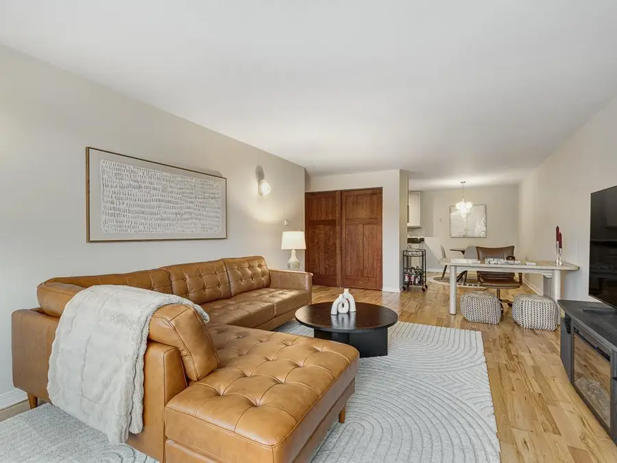 2700 W 44th Street #402, Minneapolis, MN 55410 - Image #2