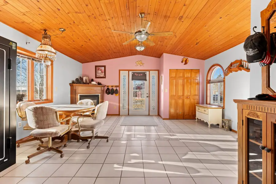 25435 555th Avenue, Austin, MN 55912 - Image #3