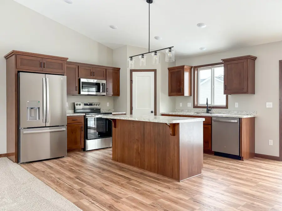 4616 9th Street Ne, Saint Cloud, MN 56304 - #3