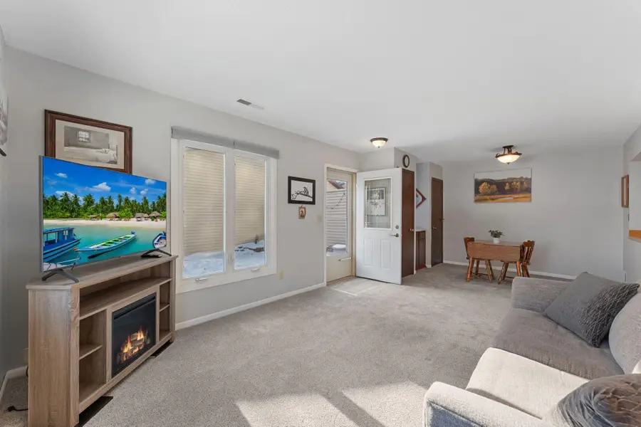 4677 Stavern Point, Eagan, MN 55122 - Image #2