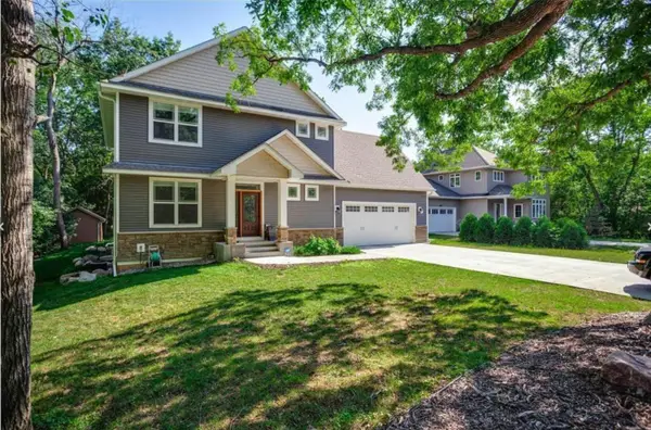 12601 Ridgemount Avenue W, Hopkins, MN 55305