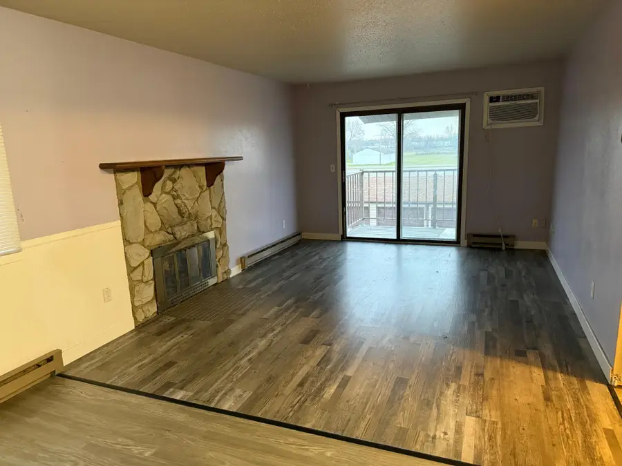 404 NW 1st Avenue Nw #N, Dilworth, MN 56529 - Image #3