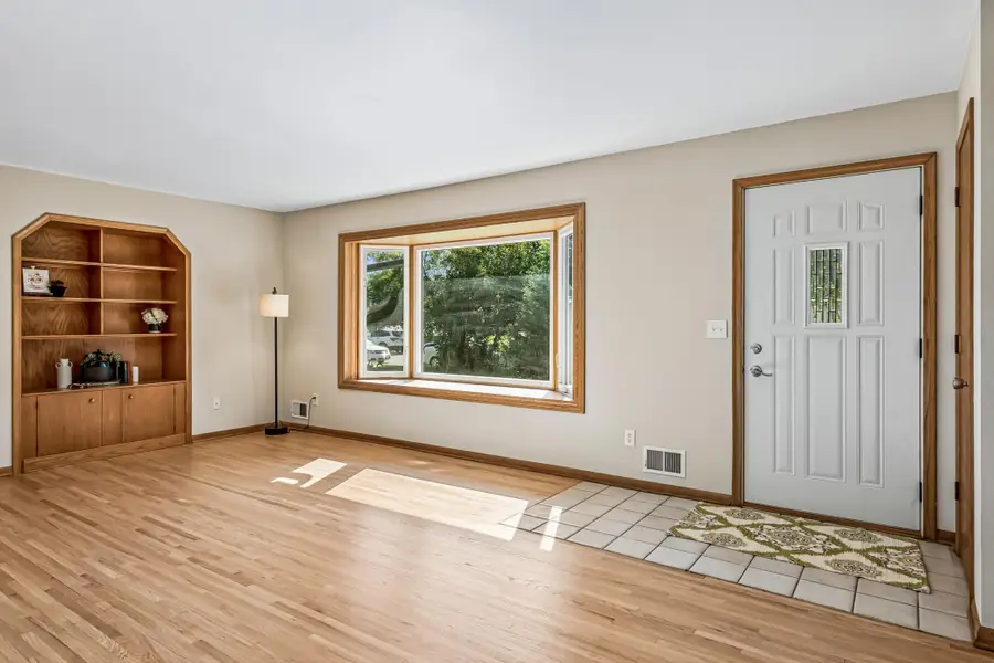 91 65 1/2 Way Ne, Fridley, MN 55432 - #2