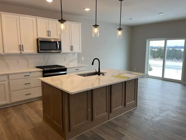 10390 Duval Road, Woodbury, MN 55129