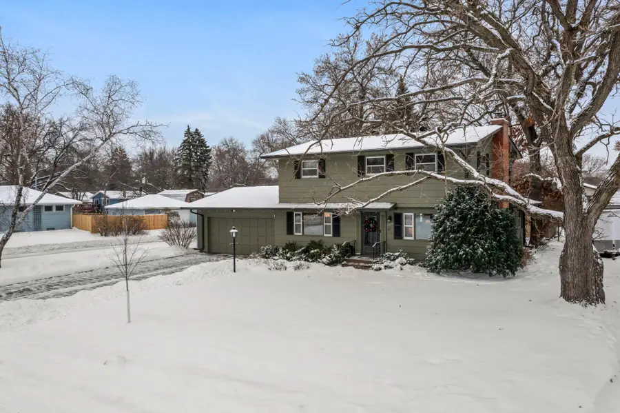 204 104th Lane Nw, Coon Rapids, MN 55448 - Image #2