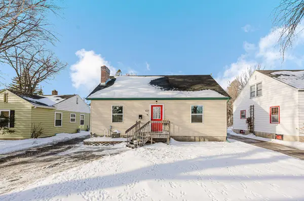 427 13th Street S, Moorhead, MN 56560