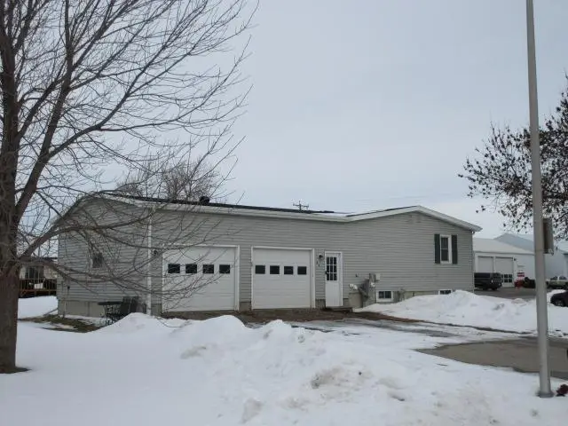 401 10th Avenue Nw, West Fargo, ND 58078 - Image #3