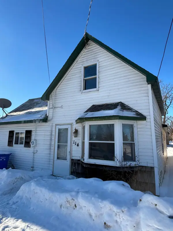 114 E Maple Avenue, Frazee, MN 56544