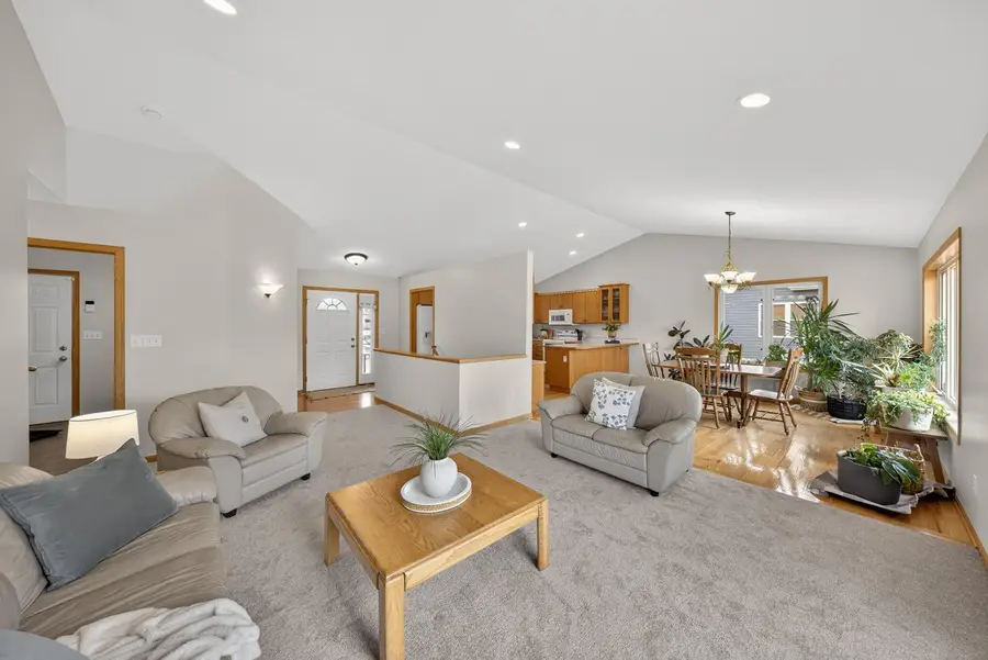 303 9th Street Nw, Dodge Center, MN 55927 - #3