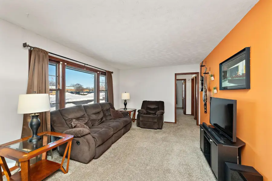 11359 Magnolia Street Nw, Coon Rapids, MN 55448 - Image #2