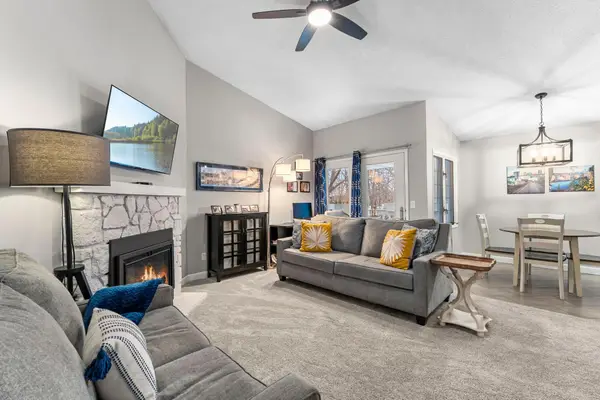 3563 Blue Jay Way #200, Eagan, MN 55123