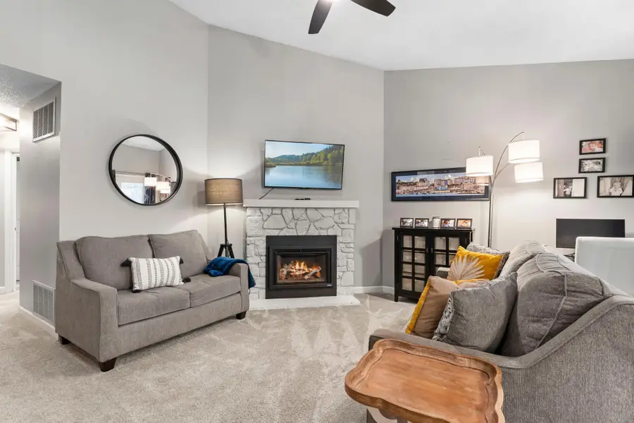 3563 Blue Jay Way #200, Eagan, MN 55123 - Image #2