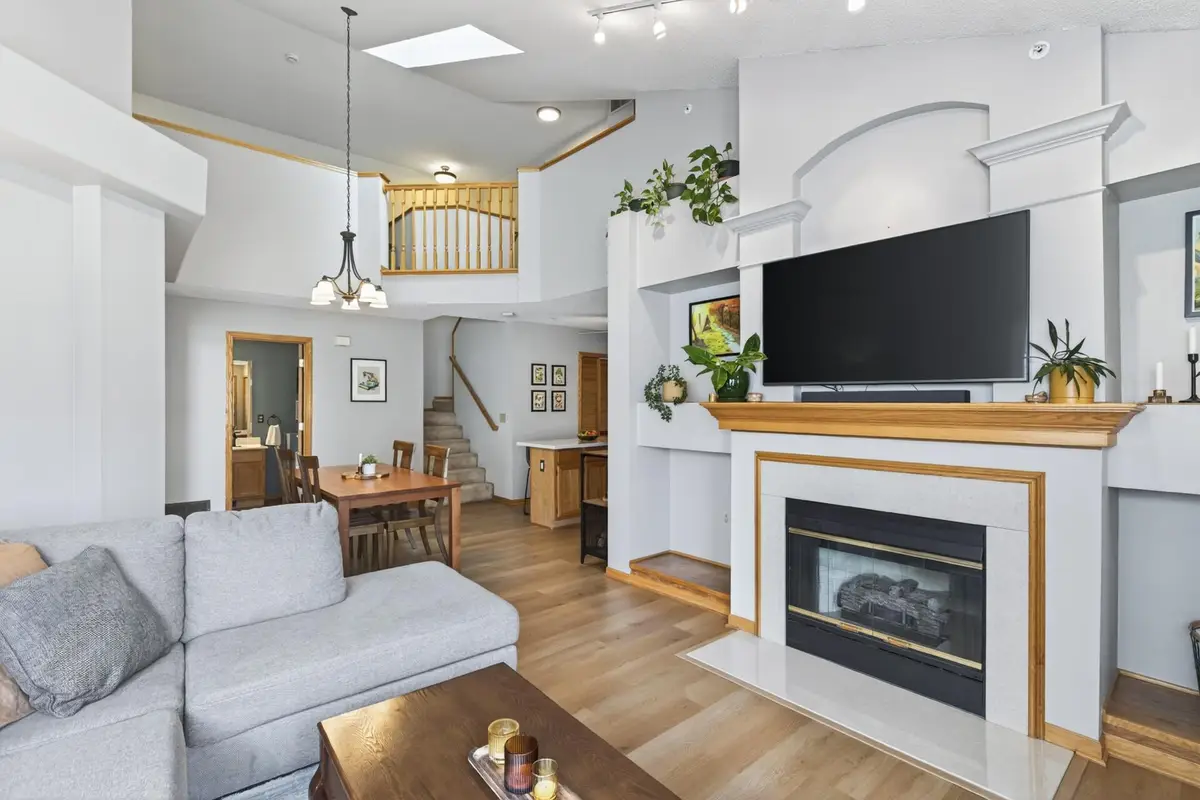 519 Old Steine Circle, New Brighton, MN 55112 - #1