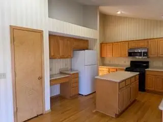 16657 Hutchinson Drive, Lakeville, MN 55044 - Image #3