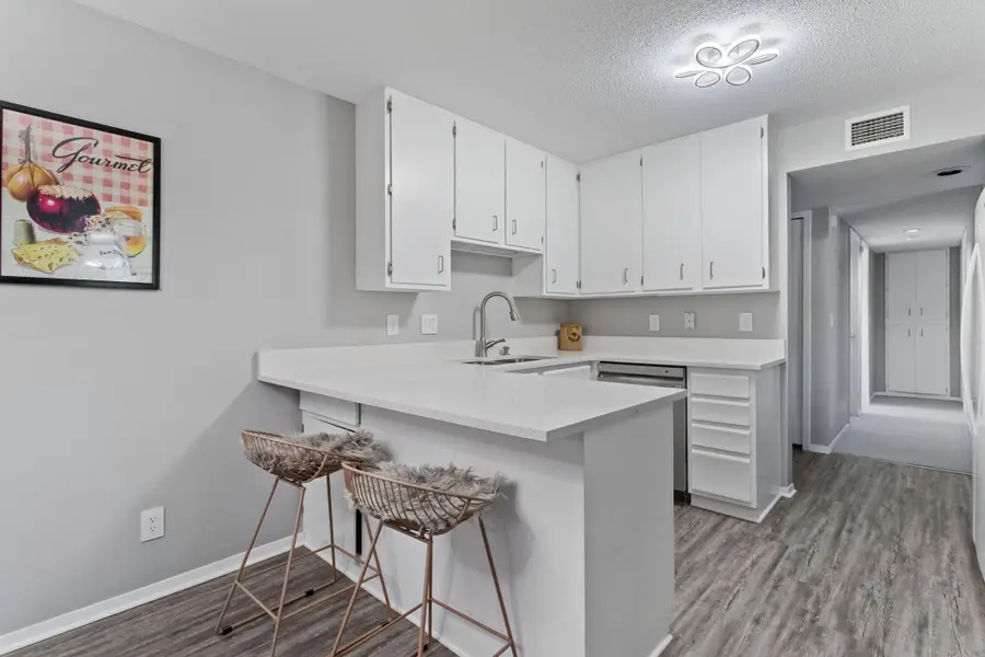 2485 Canabury Drive #206, Little Canada, MN 55117 - Image #2