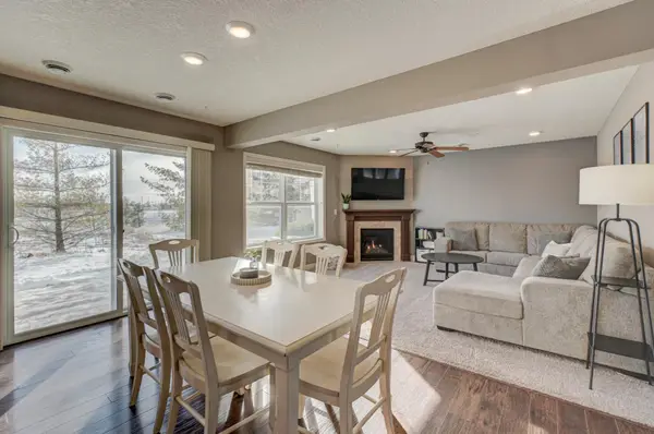 9985 5th Street Lane N, Lake Elmo, MN 55042