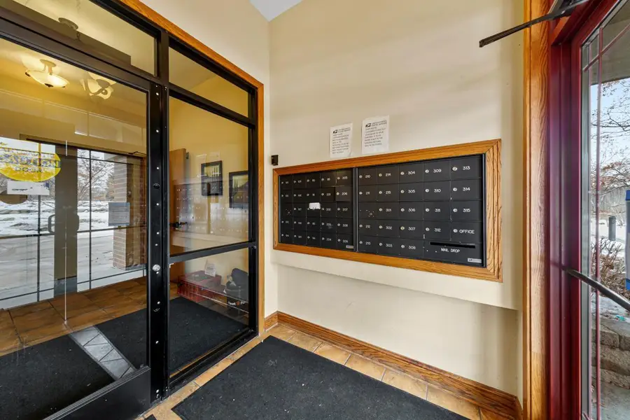 2530 E 34th Street #112, Minneapolis, MN 55406 - Image #3