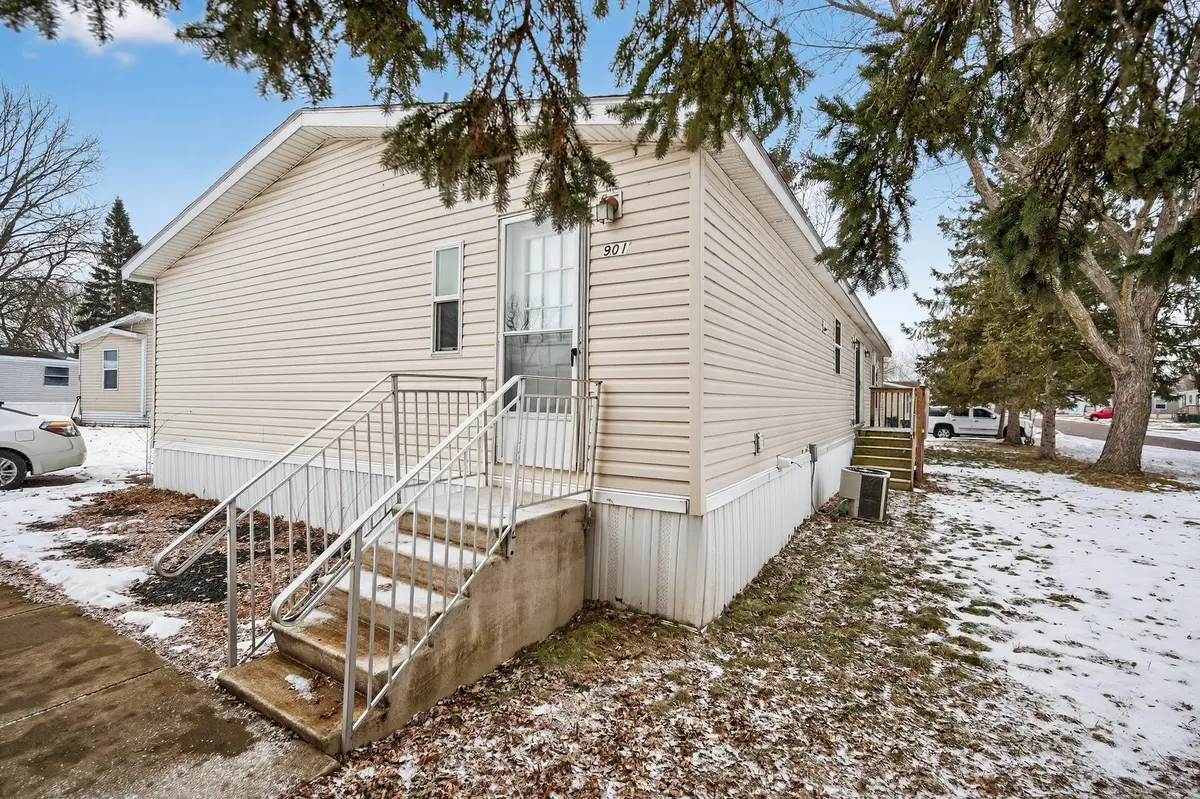 901 Hamlet Circle, Lakeville, MN 55044 - Image #1