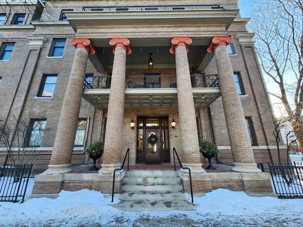 438 Portland Avenue #7, Saint Paul, MN 55102