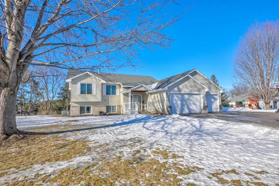 938 Waxon Lane, Hudson, WI 54016 - Image #2