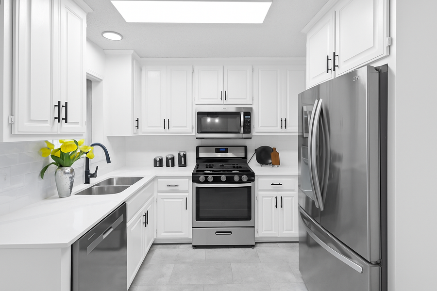 20420 Hughes Avenue W, Lakeville, MN 55044 - Image #3