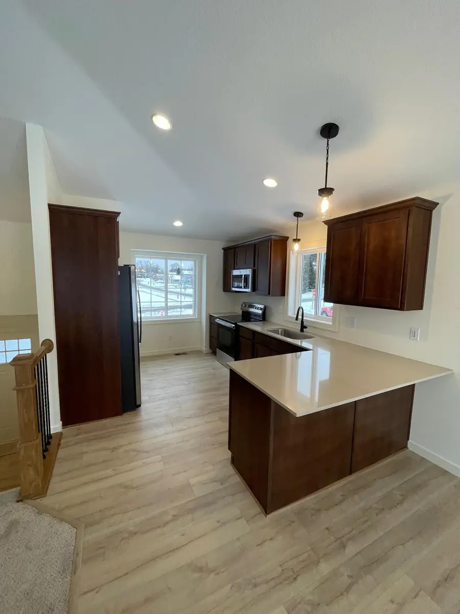 1411 34th Avenue Sw, Cambridge, MN 55008 - Image #2