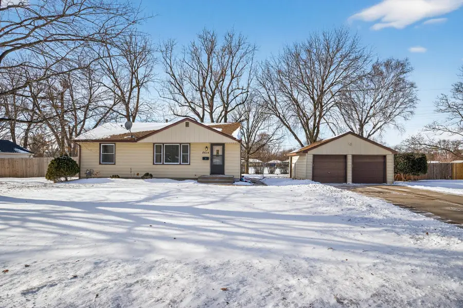 8624 Columbus Avenue S, Bloomington, MN 55420 - Image #2