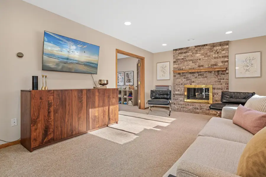 13925 Duluth Court, Apple Valley, MN 55124 - Image #3